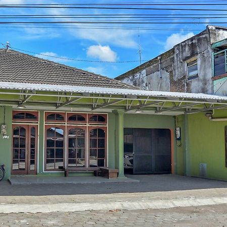 Ndalem Sorogenen Guesthouse Jogyakarta Zewnętrze zdjęcie