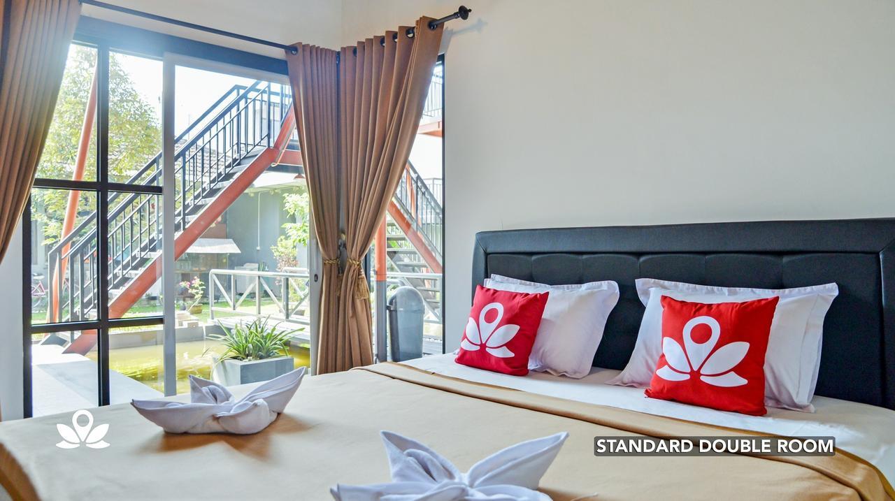 Ndalem Sorogenen Guesthouse Jogyakarta Zewnętrze zdjęcie