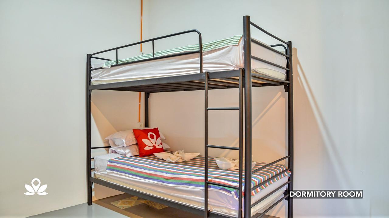 Ndalem Sorogenen Guesthouse Jogyakarta Zewnętrze zdjęcie